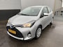 Toyota Yaris 1.5 Hybrid Trend Automaat, achteruitrij camera, cruise control, elektr. climate control, navigatie, start/stop systeem, boekjes compleet