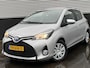 Toyota Yaris 1.5 Hybrid Trend Automaat, achteruitrij camera, cruise control, elektr. climate control, navigatie, start/stop systeem, boekjes compleet