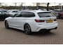 BMW 3-Serie Touring 330e High Exe. M Sport / Panoramadak / Camera / Luxe Leder / Head-up / Keyless / 19'' / CarPlay / Stoelverwarming / DAB / Dodehoek / ACC