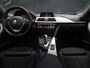 BMW 3-Serie Touring 318i Corporate Lease Executive [CRUISE CONTROL, BLUETOOTH TELEFOON, PDC V+A, AUTOMATISCHE AIRCO, ELEKTRISCHE ACHTERKLEP, BMW LED, NIEUWSTAAT]