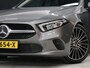 Mercedes-Benz A-klasse 200 Business Solution [SCHUIFKANTELDAK, TREKHAAK, BLUETOOTH TELEFOON, CRUISE CONTROL, ACHTERUITRIJCAMERA, PDC V+A, STOELVERWARMING, FLIPPERS, AUTOMATISCHE AIRCO, NIEUWSTAAT,