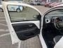 Toyota Aygo 1.0 VVT-i x-joy | All Seasonbanden| Climate control| Cruise control| Bestuurdersstoel in hoogte verstelbaar| Apple Carplay|