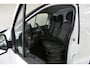 Renault Trafic E-TECH Electric T29 L2H1 Advance 52 kWh 1-fase 32 A/7,4 kW AC-lader en 50 kW DC-lader; EASY LINK navigatiesysteem met 8" touchscreen en DAB+ radio; houten laadvloer en polypro zijwandbekleding in de laadruimte; vierseizoenbanden; Achteruitrijcamera; Elektrisch verwarmbare voorstoelen; Renault Handsfree Card