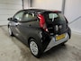 Toyota Aygo 1.0 VVT-i X-Play 5-DRS Airco DAB+ Carplay Navi X-Play Pack Achteruitrij Camera