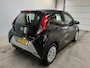 Toyota Aygo 1.0 VVT-i X-Play 5-DRS Airco DAB+ Carplay Navi X-Play Pack Achteruitrij Camera