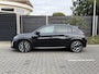 Peugeot 208 GT 1.2 Hybrid 145PK e-DCS6 Automaat Navigatie, Rondomzichtcamera, Keyless, Stoelverwarming, Adaptieve cruise Control, Parkeersensoren