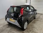 Toyota Aygo 1.0 VVT-i X-Play 5-DRS Airco DAB+ Carplay Navi X-Play Pack Achteruitrij Camera