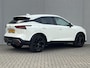 Nissan Qashqai 1.3 MHEV Xtronic Tekna Plus / Vaste Trekhaak 13-polig (Trekgewicht 1.800kg) / All Seasons / Panoramadak / HUD / Apple Carplay & Android Auto / Keyless Entry & Start / Elektrische Achterklep / Adaptieve Cruise Control / Navigatie full map / Elektrisch Verstelbare Voorstoelen met geheugenset Bestuurdersstoel / Stoel- en Stuurverwarming / Voorruitverwarming /