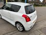 Suzuki Swift 1.6 Sport // Unieke door ons nieuw geleverde Suzuki // 1e eigenaar // Lederen Sportstoelen // Rijklaarprijs!