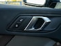 BMW 1-Serie 120 M Sportpakket Pro Panoramadak Harman Kardon HUD Rondomzicht Camera Matrix LED Keyless 19"