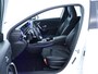 Mercedes-Benz A-klasse 200 Launch Edition Premium Plus AMG Styling | Panoramadak | Sfeerverlichting | Head Up Display | Dode hoek assistent | Electr. stoelen met geheugen