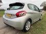 Peugeot 208 1.2 VTi Blue Lease met airco en cruise control