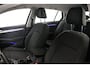 Volkswagen Golf Life 1.0 TSI 110pk Adaptive cruise control, Stoelverwarming, LED koplampen, Stuurwiel verwarmd, Parkeersensoren, App connect, Bluetooth