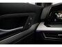 Volkswagen Golf Life 1.0 TSI 110pk Adaptive cruise control, Stoelverwarming, LED koplampen, Stuurwiel verwarmd, Parkeersensoren, App connect, Bluetooth