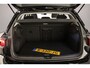 Volkswagen Golf Life 1.0 TSI 110pk Adaptive cruise control, Stoelverwarming, LED koplampen, Stuurwiel verwarmd, Parkeersensoren, App connect, Bluetooth