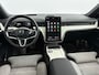 Volvo EX90 Twin Motor Performance Ultra 111kWh | 22" | Luchtvering | Pilot Assist Pack | Trekhaak | Climate Pack | Getint glas | Massage stoelen | Head-up | Bose Audio | Matrix LED | 360 Camera |