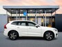 Volvo XC60 T8 Recharge R-Design | 19" | Panoramadak | Head-up | 360 Camera | Trekhaak | Elektrisch verstelbare Stoelen | Full LED | BLIS | Verwarmbare Stoelen | Keyless