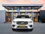 Volvo XC60 T8 Recharge R-Design | 19" | Panoramadak | Head-up | 360 Camera | Trekhaak | Elektrisch verstelbare Stoelen | Full LED | BLIS | Verwarmbare Stoelen | Keyless