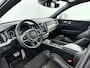 Volvo XC60 T8 Recharge R-Design | 19" | Panoramadak | Head-up | 360 Camera | Trekhaak | Elektrisch verstelbare Stoelen | Full LED | BLIS | Verwarmbare Stoelen | Keyless