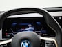 BMW iX xDrive40 Executive 77 kWh | NAVIGATIE | HEAD UP DISPLAY | STUUR- & STOELVERWARMING | CAMERA | HARMAN/KARDON |