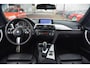 BMW 3-Serie Touring 330d RWD High Executive M-Performance | Navigatie | Panoramadak | Memory sportstoelen | HUD | Keyless | Harman-Kardon L7 | Dealer onderhouden!! | Werkelijk subliem uitgevoerde 330d en volledig dealer onderhouden.