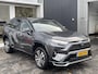 Toyota RAV4 2.5 Plug-in Hybrid AWD Bi-Tone Plus Schuif-/kanteldak | Lederen bekleding | JBL Premium geluid | Dodehoekdetectie