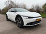 Kia EV6 Plus Advanced 77.4 kWh Automaat / Panoramadak / Leder / Camera / Navi / Stoelverwarming & - koeling / PDC / Cruise / LED /