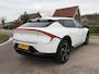 Kia EV6 Plus Advanced 77.4 kWh Automaat / Panoramadak / Leder / Camera / Navi / Stoelverwarming & - koeling / PDC / Cruise / LED /