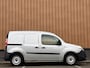 Renault Kangoo 1.5 dCi 75 Energy Comfort | Marge | Handel / Export | Trekhaak | Cruise Control | Parkeersensoren Achter | Navigatie | Airconditioning | Bluetooth |
