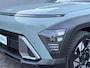 Hyundai Kona 1.6 GDI HEV Premium Automaat / Fabrieksgarantie tot 03-2029 / BOSE / Stuur & Stoelverwarming / 360 Camera / Elektrisch verstelbare voorstoelen / Stoelventilatie voor / Apple Carplay & Android Auto /