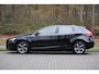 Volvo V40 2.0 D2 Summum Business Leer | Navigatie | Panoramadak | Stoelverwarming | Keyless drive | Clima | PDC | High Performance audio |