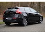Volvo V40 2.0 D2 Summum Business Leer | Navigatie | Panoramadak | Stoelverwarming | Keyless drive | Clima | PDC | High Performance audio |