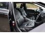Volvo V40 2.0 D2 Summum Business Leer | Navigatie | Panoramadak | Stoelverwarming | Keyless drive | Clima | PDC | High Performance audio |