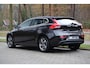 Volvo V40 2.0 D2 Summum Business Leer | Navigatie | Panoramadak | Stoelverwarming | Keyless drive | Clima | PDC | High Performance audio |