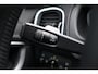 Volvo V40 2.0 D2 Summum Business Leer | Navigatie | Panoramadak | Stoelverwarming | Keyless drive | Clima | PDC | High Performance audio |