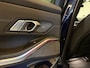 BMW 3-Serie Touring 330e xDrive High Executive M Shadow Line | BOMVOL! | PANO | HUD | H&K | 360 Camera | Full LED | Dealer ond. |