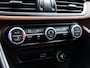 Alfa Romeo Giulia 2.0T Sprint | Veloce Interieur | Schakelflippers | Adaptive Cruise Control | Stoel- & stuurverwarming