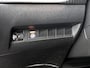 Peugeot e-2008 EV Style 50 kWh 136pk Automaat | Navigatie via Apple Carplay/Android Auto | Climate Control | Cruise Control | Parkeersensoren Achter | DAB Ontvanger |