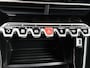 Peugeot e-2008 EV Style 50 kWh 136pk Automaat | Navigatie via Apple Carplay/Android Auto | Climate Control | Cruise Control | Parkeersensoren Achter | DAB Ontvanger |