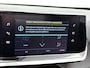 Peugeot e-2008 EV Style 50 kWh 136pk Automaat | Navigatie via Apple Carplay/Android Auto | Climate Control | Cruise Control | Parkeersensoren Achter | DAB Ontvanger |