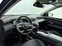 Hyundai Tucson 1.6 T-GDI PHEV PREMIUM SKY 4WD | SCHUIFDAK | 360 CAMERA | NAVI | CLIMA | CRUISE | 19'' LM VELGEN | STUUR- & STOELVERWARMING | ELEKTRISCHE ACHTERKLEP | APPLE CAR PLAY & ANDROID AUTO | LEDER | FABRIEKSGARANTIE GELDIG T/M 7-2026! |