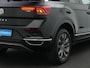 Volkswagen T-Roc 1.5 TSI 150 pk Sport | Beats | Navigatie | Adaptive Cruise | Parkeersensoren voor/achter | Digital Cockpit Pro