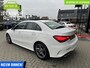 Mercedes-Benz A-klasse 180 AMG Line|Distronic|Pano|18"AMG-wielen|Camera|Stoelverwarming