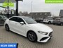 Mercedes-Benz A-klasse 180 AMG Line|Distronic|Pano|18"AMG-wielen|Camera|Stoelverwarming