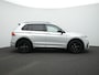 Volkswagen Tiguan 1.4 TSI eHybrid 245 pk DSG R-Line Business | Trekhaak | IQ Light | Stuur-/stoelverwarming | Achteruitrijcamera