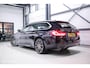 BMW 5-Serie Touring 540d xDrive High Executive | B&W audio | Adaptive | HUD | 360 camera | Carbon Black | Panoramadak | Stoelkoeling | LED |
