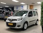 Renault Kangoo Rolstoelauto incl. Luchtvering 3+1 rolstoel geschikt
