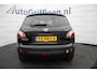 Nissan Qashqai 1.6 Connect Edition keurige SUV met panoramadak
