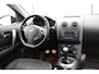Nissan Qashqai 1.6 Connect Edition keurige SUV met panoramadak