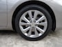Toyota Auris 1.8 Hybrid Lease * PANORAMADAK * DEALER ONDERH. !!
